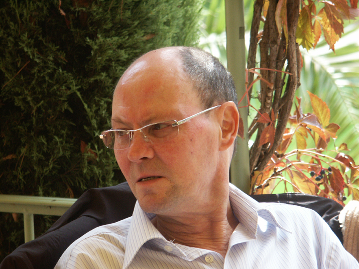 2003-10 9-6ans famille 000.jpg - DCF 1.0